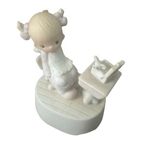 Vintage EUC Precious Moments Musical 1991